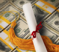 Jeanne Strasbourg, première lauréate de la Bourse de recrutement de la CREQC en politique québécoise et canadienne